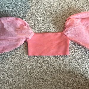 ZARA size small crop top with puffy sleeves never worn great condition